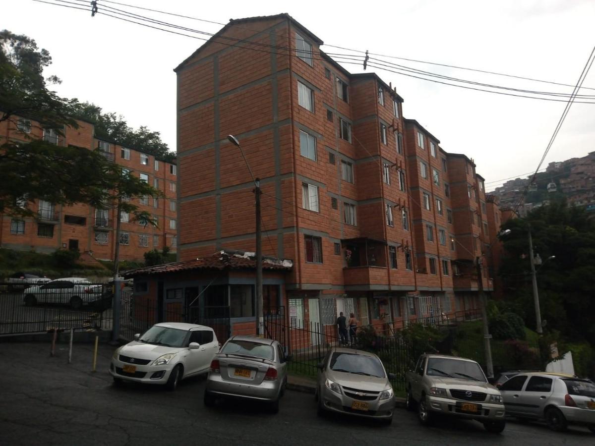 Apartamento 201 Amplio Y Comodo Medellin 90 Mts Экстерьер фото