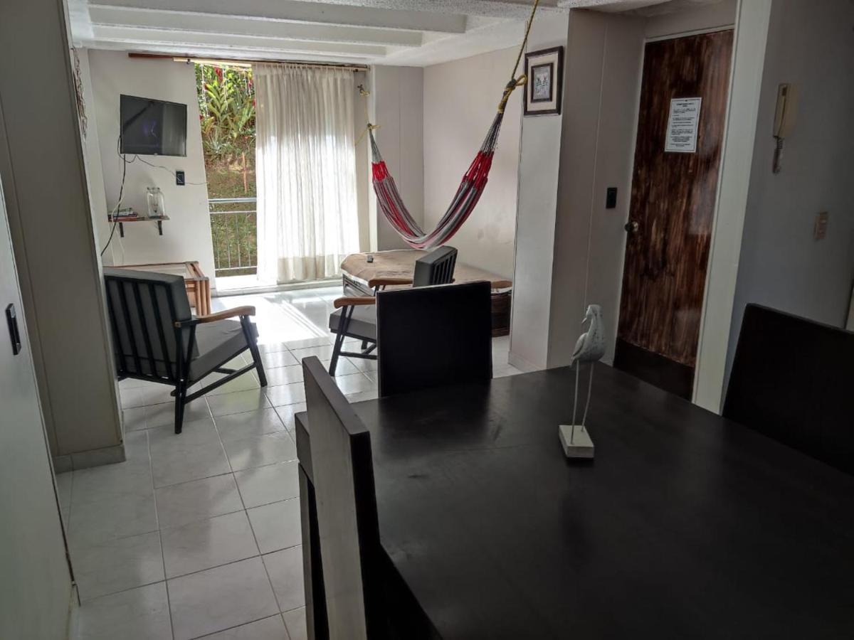 Apartamento 201 Amplio Y Comodo Medellin 90 Mts Экстерьер фото